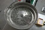 Screw Nails Nuts Vertical Counting Packaging Machine With Vibrating Bowl