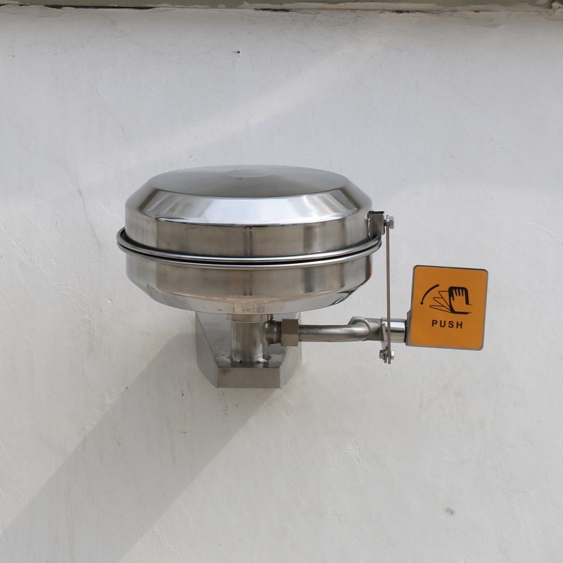 Wall-mounted type stainless steel cover eye washer, eye wash station, auto open eye wash station