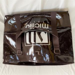 China PVC mirror leather lacquered leather split off shoulder bag travel bag shopping bag gym bag wholesale