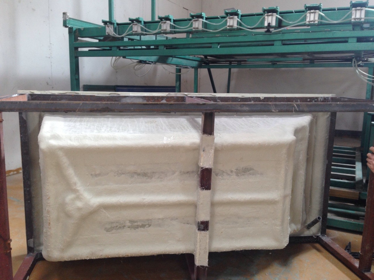 bathtub moulds making skills training--customer from Algeria