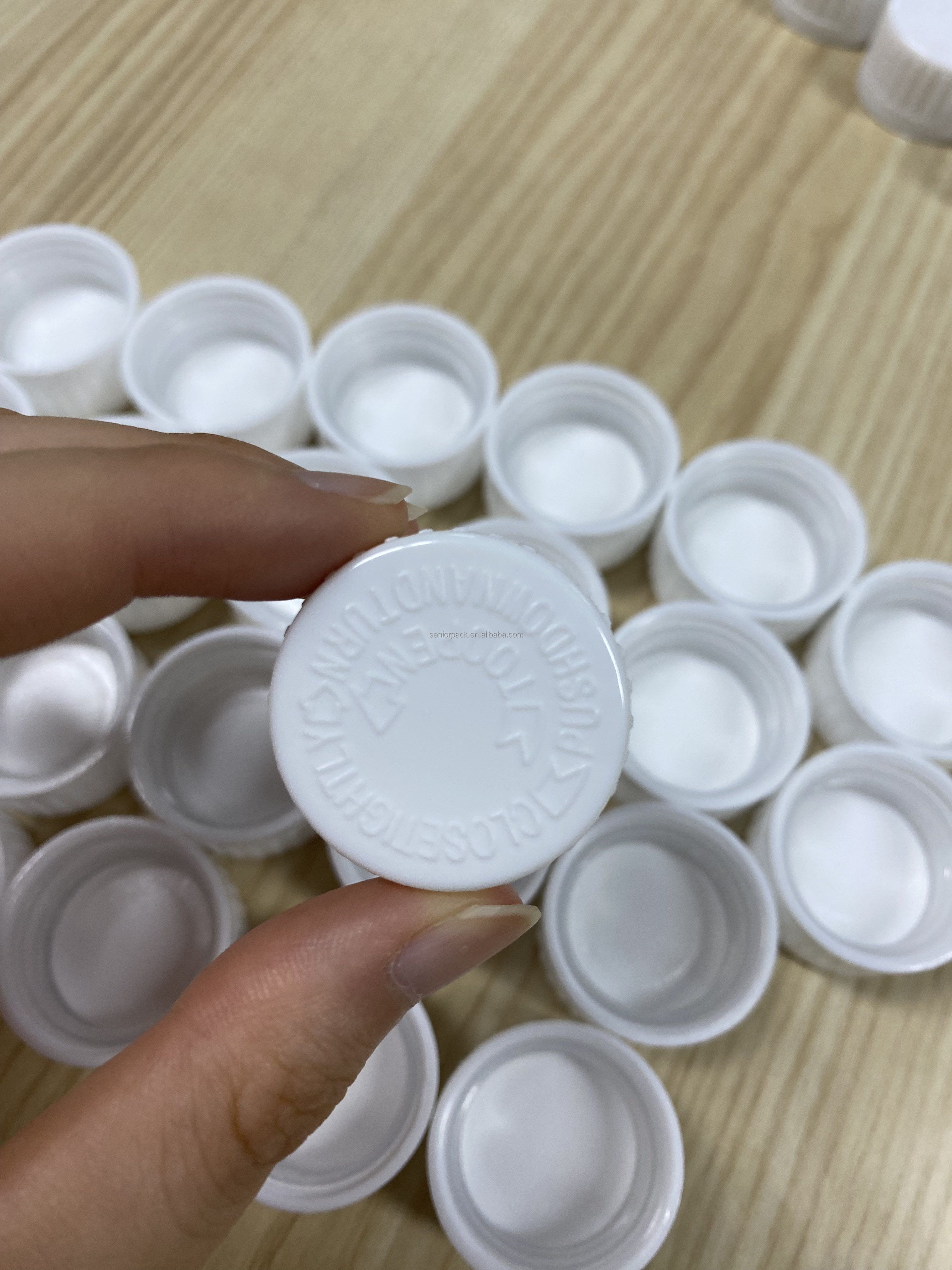 2oz 4oz 8oz 12oz16oz Oval Bottle PET Amber Container Cough Syrup Bottle Medicine Liquid Oral Plastic Bottles with Childproof Cap