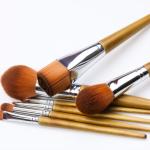 Well Practical Cosmetic 7 Piece Makeup Brush Set Synthetic Hair