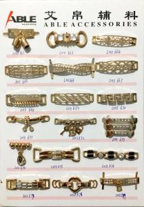 China Custom Brushed Gold Zinc Alloy Buckle Chains For Ladies Shoe Spare Parts wholesale