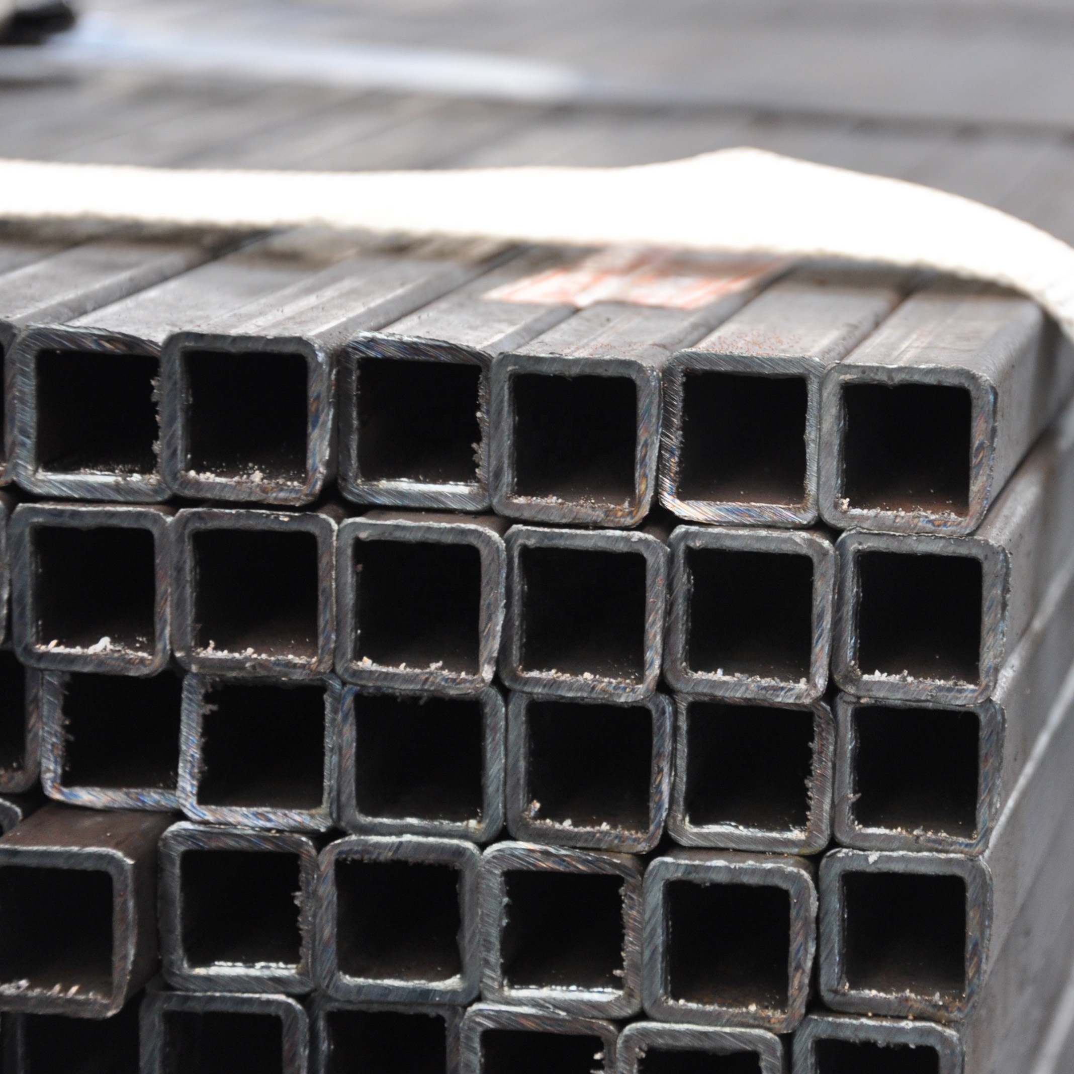 Ss400 Black Iron Square Pipe 6x6 Galvanized Square Tube Ms Hot Rolled