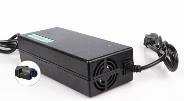 54.6V 2A / 3A 8.4 V Li Ion Battery Charger For Foldable Electric Kick Scooter E