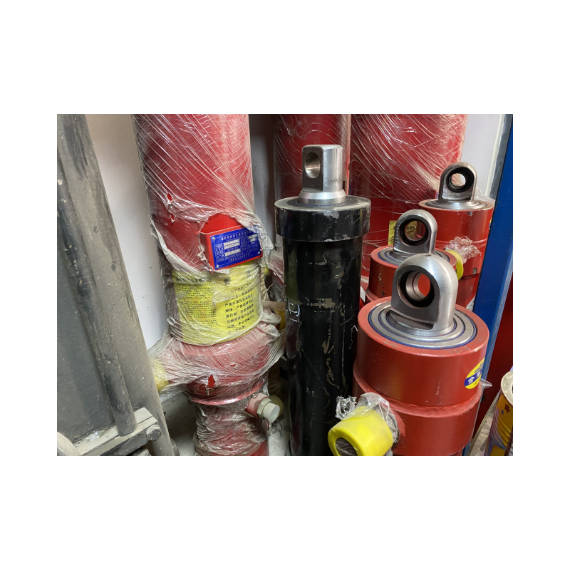 Heavy-Duty Truck Hydraulic Cylinder with Steel Construction and Performance