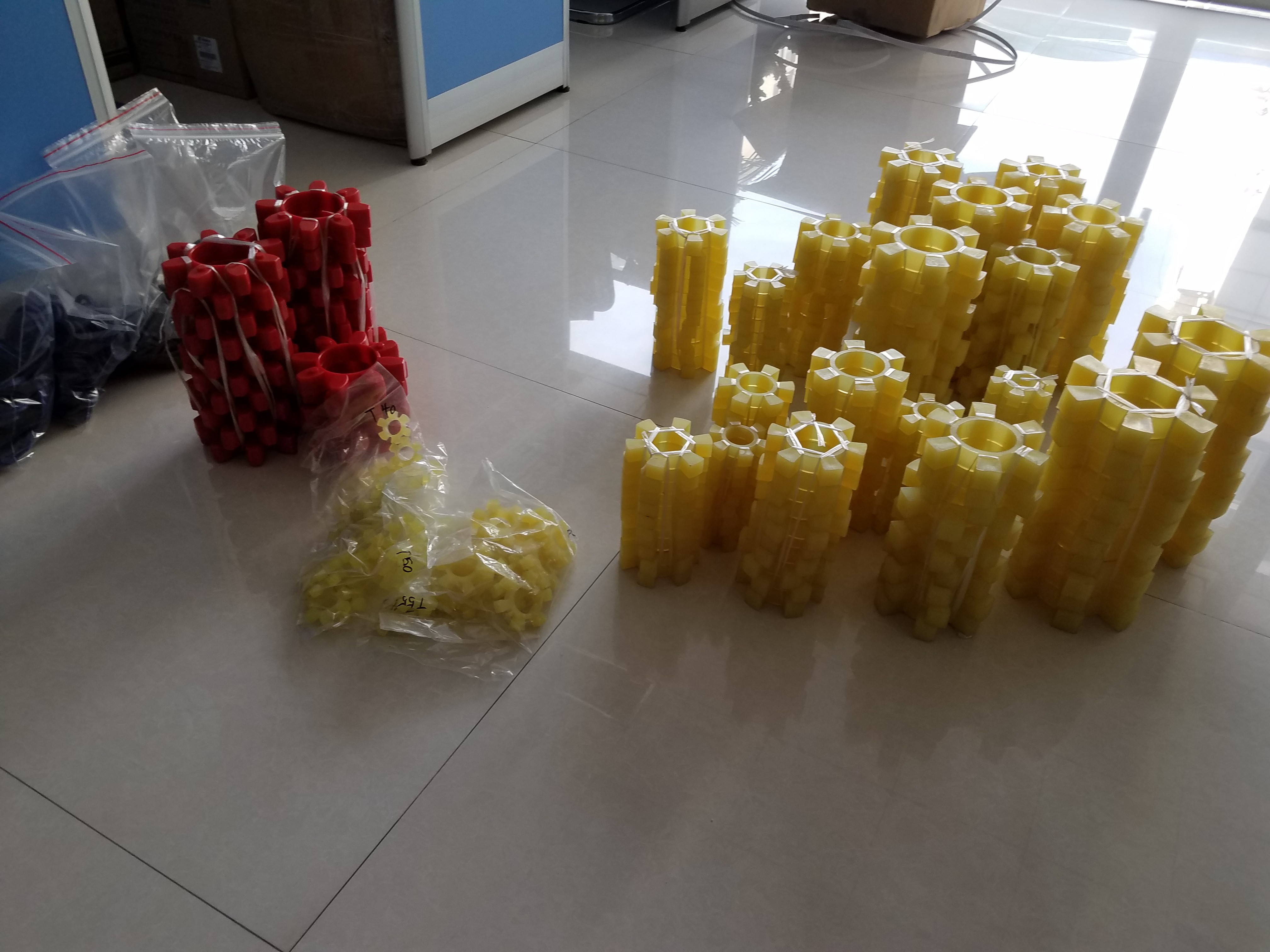 Yellow SBT Polyurethane Coupling , SBR SBT Elastic Spider Coupling