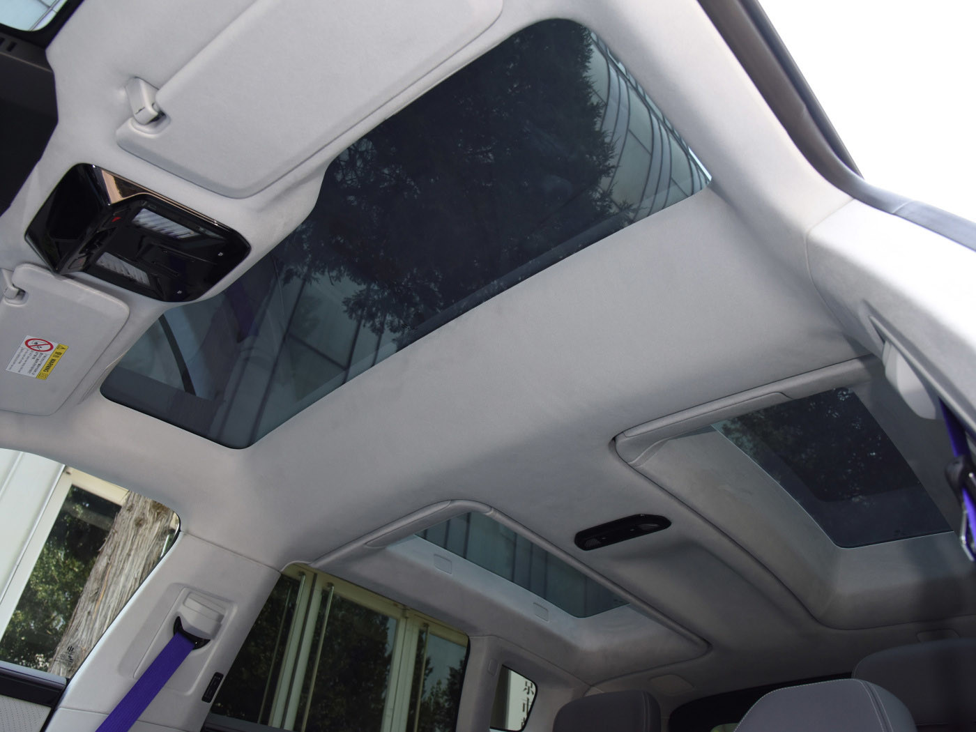 HiPhi Y Chinese EV Cars Electric Luxury SUV With Wheelbase 2950mm