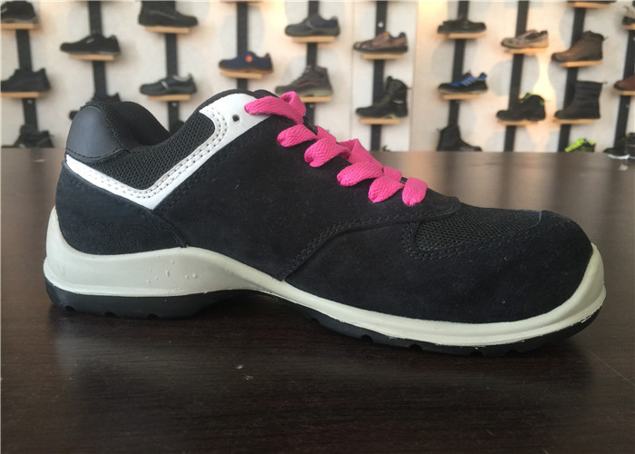 Comfortable Women Safety Shoes Water Resistant Lightweight Without Metal Eyelet