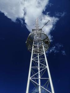 China SGS ASTM A36 Guyed Wire Tower For Communication wholesale