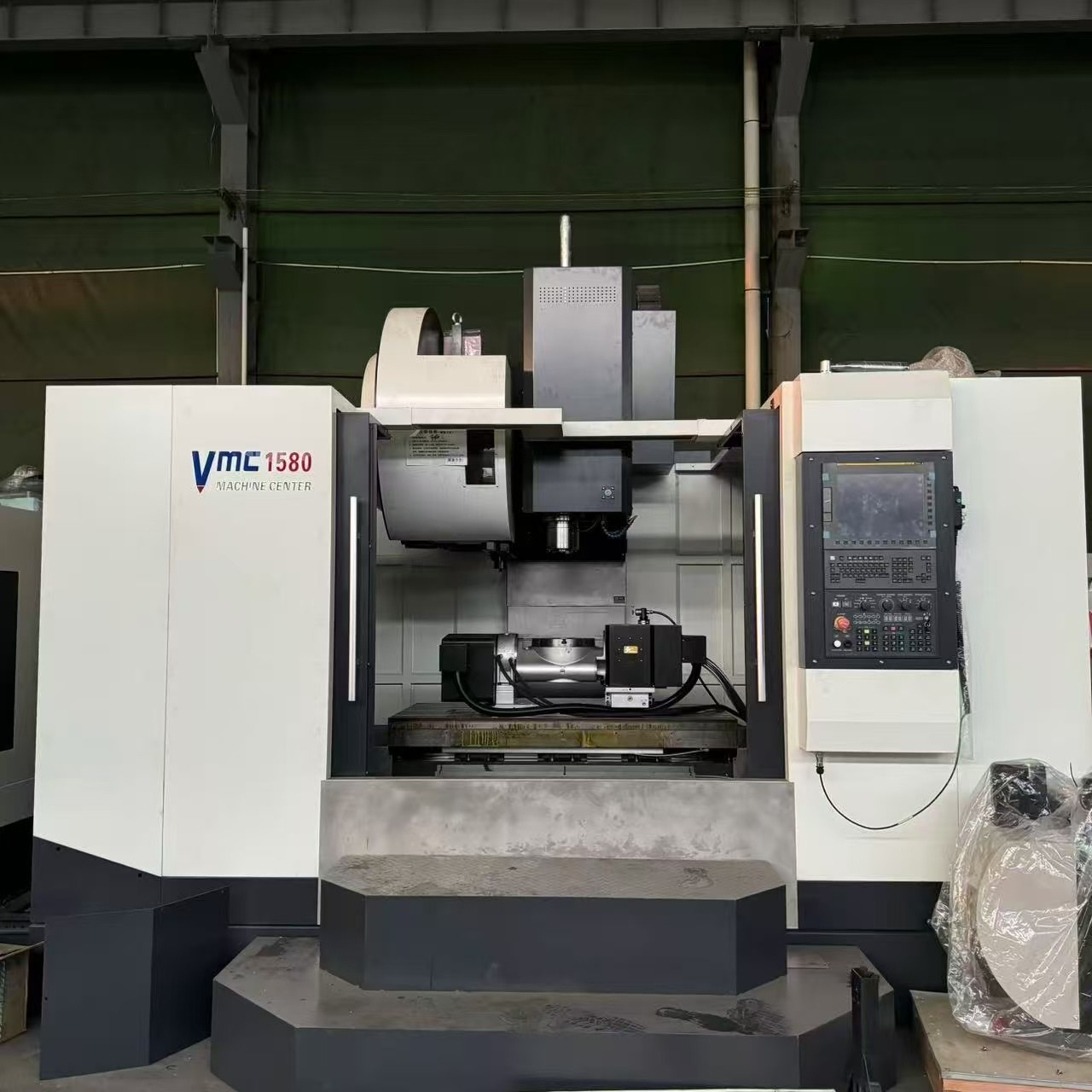 BT40 10000rpm Spindle 5 Axis Vertical Milling Center Vmc1580 Vertical Machining Center