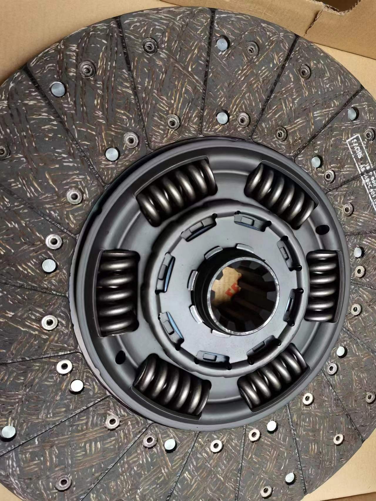 1601-01138 430x240x50.8mm Original Truck Clutch Plate for Yutong Bus ZK6852HG ZK6890HG