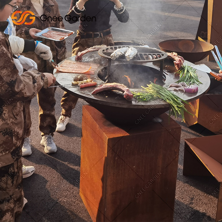 Family And Friends Corten Steel BBQ Steel Outdoor Rust Corten Steel Grill Brasero Barbecue Grill