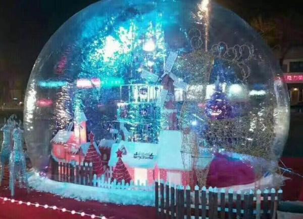 PVC Clear Giant Inflatable Show Ball , Inflatable Snow Globe For Christmas