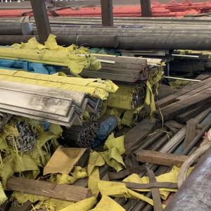 China Metal 316L Stainless Steel Angle 40 X 40 Steel Equal Angle Hot Rolled 6m wholesale