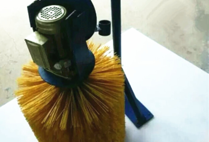 Farm Cattle Scratching Brush , Nylon Cow Cleaning Brush Customized Size
