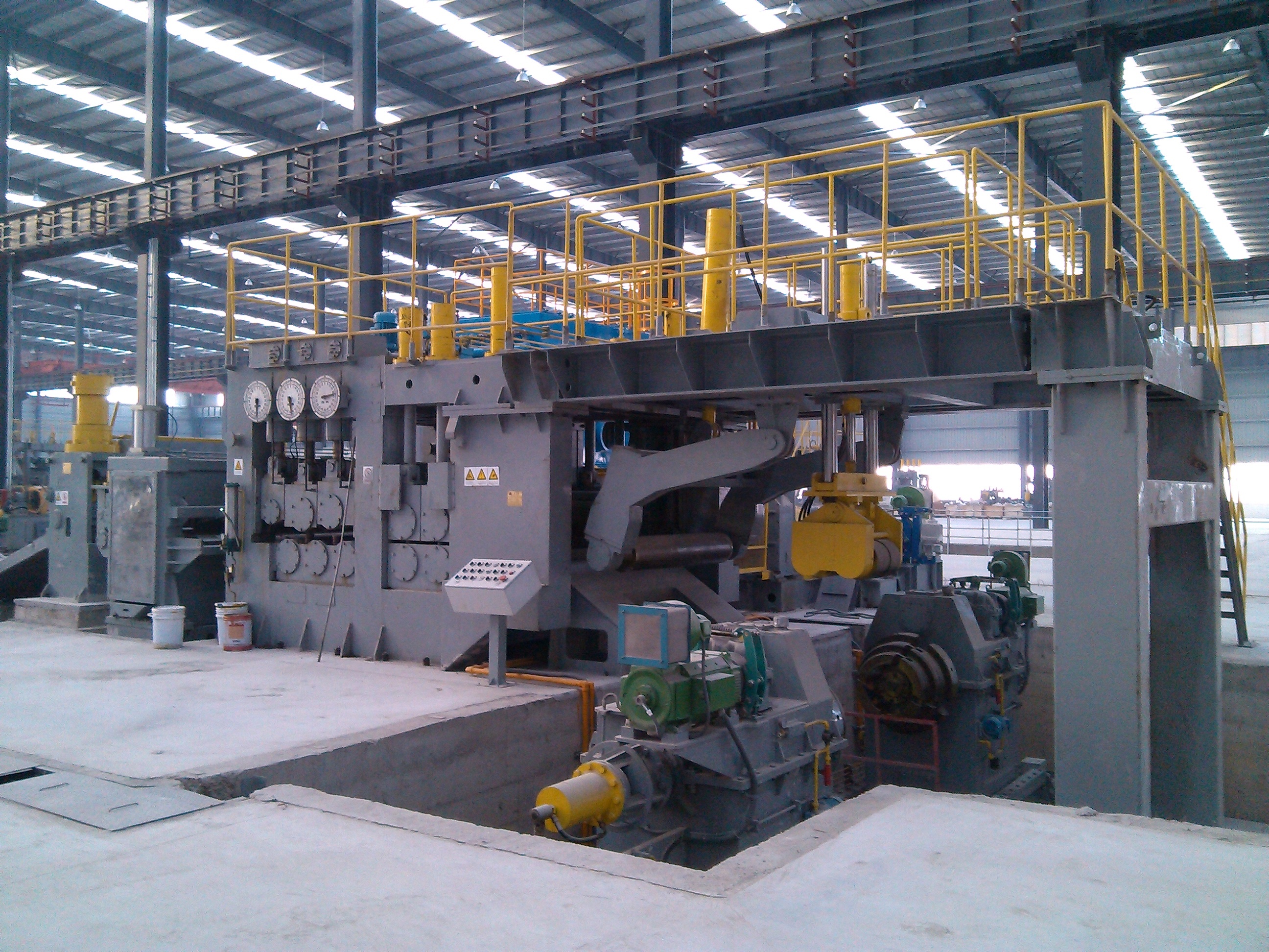 PLC Controlled Steel Coil Uncoiler And Cut To Length Line High Productivity