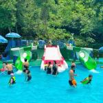 Large Capacity Amusement Park Water Slide Hotel Water Slide Wear Resistance