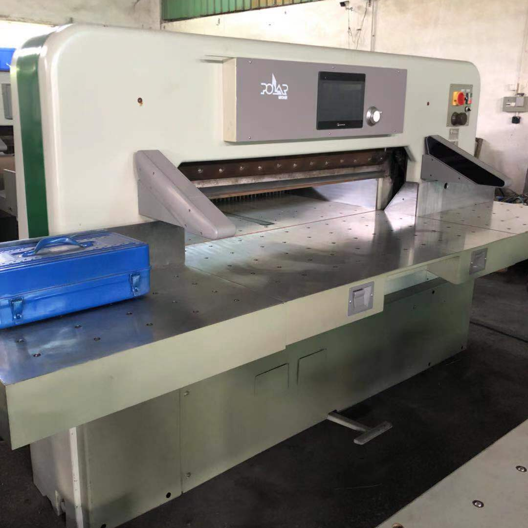 Used Polar Guillotine Electric Paper Cutter Machine 4000 KG for Fast and Easy Cutting