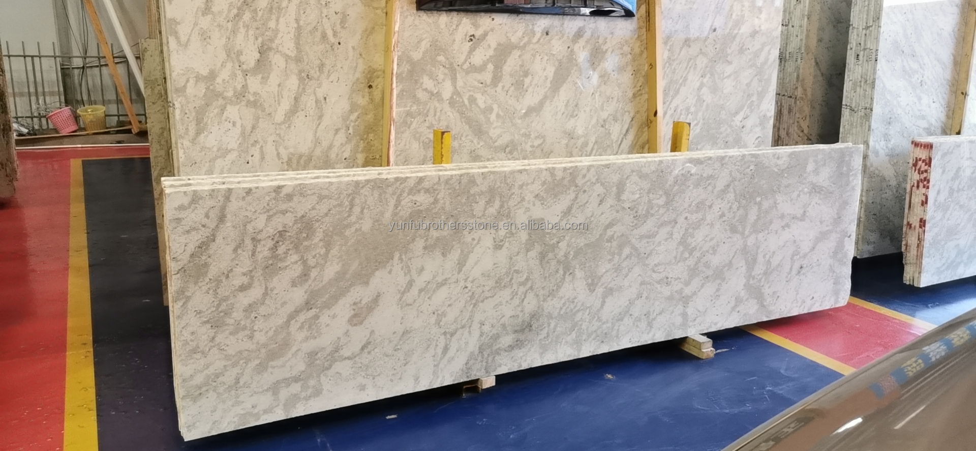 Top-Grade Andromeda White Granite Polished Slab for Residential Projects