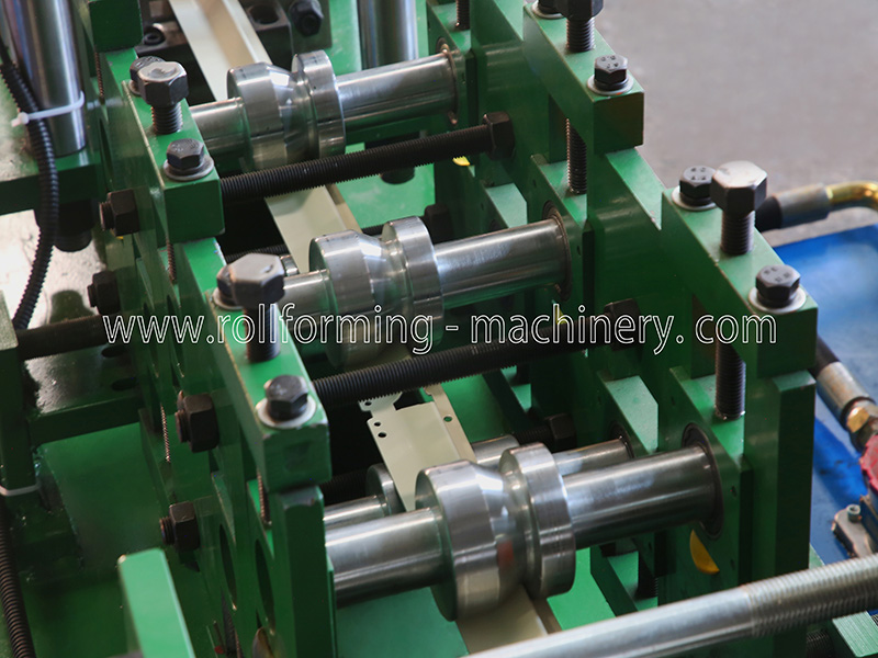 H450 Housing Shelving Racking Roll Forming Machine For Z Beam Profile