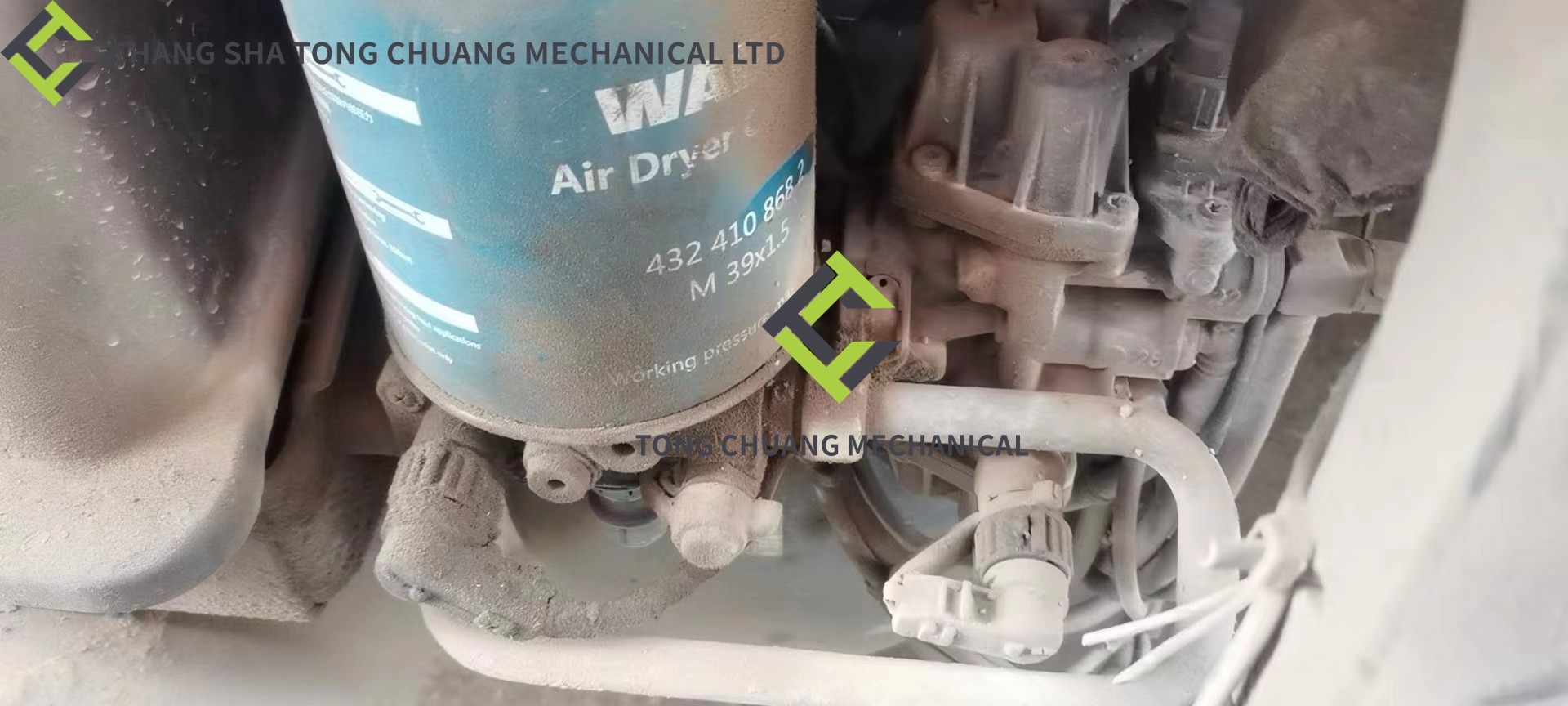 Sany And Zoomlion Concrete Pump Mercedes Benz Drying Tank Assembly Including Six Circuits