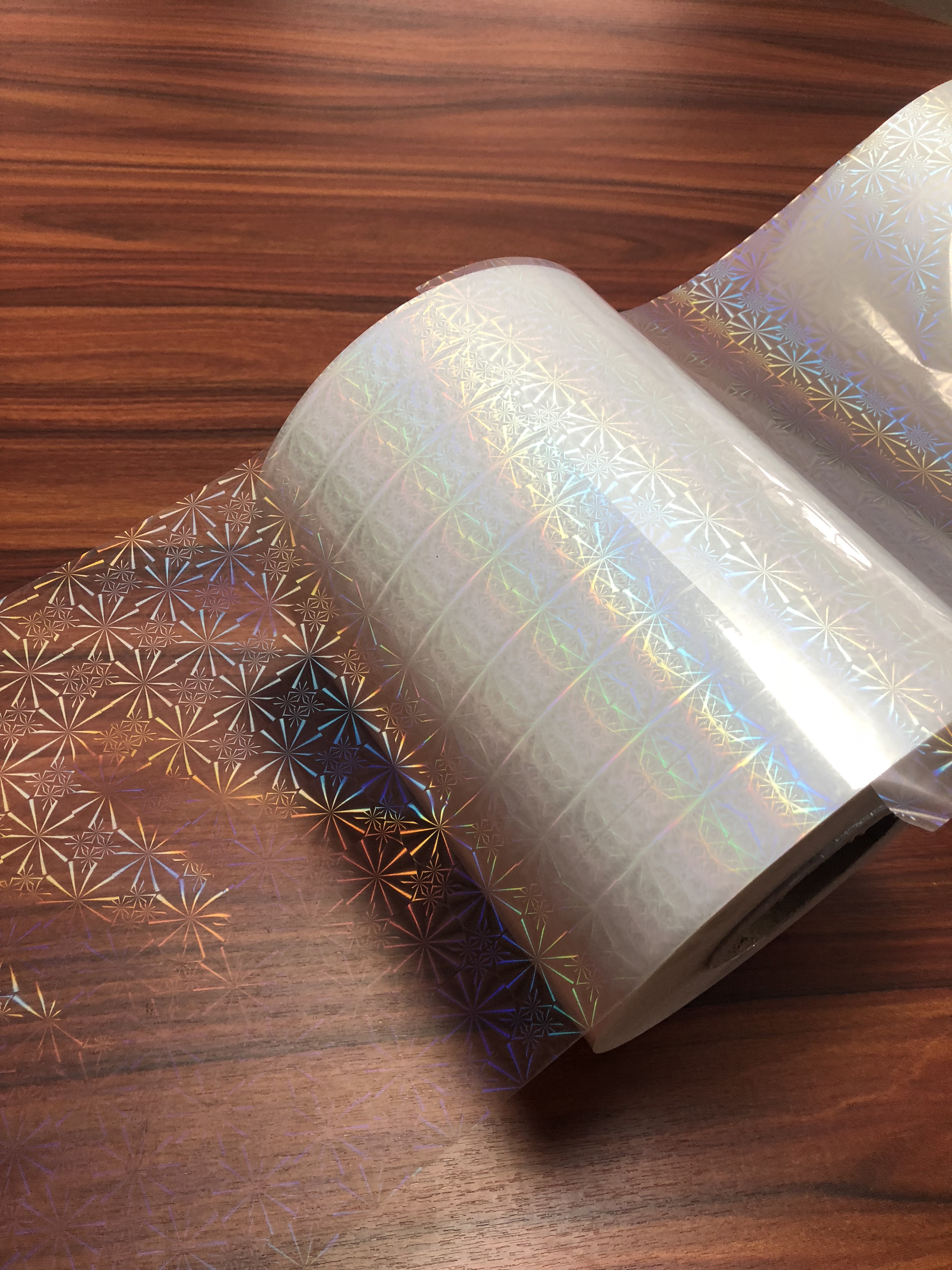 Durable Moisture Proof Holographic BOPP Film 15 Micron 17 Micron 18 Micron 20 Micron