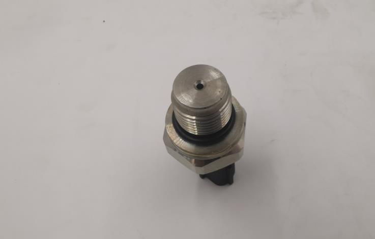 High Stability Hydraulic Sensor for KOMATSU PC200-8 PC300-8 Engineering Standard Size and Performance Stability