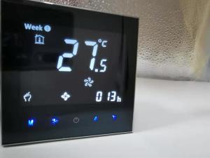 China 10K Modbus Communication Fan Coil Unit Thermostat wholesale
