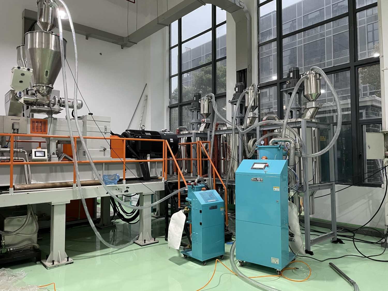 China Crystallizing Drying Machine Crystallizer Dryer OCR-2500 for PET PLA PA TPU Sticky Material