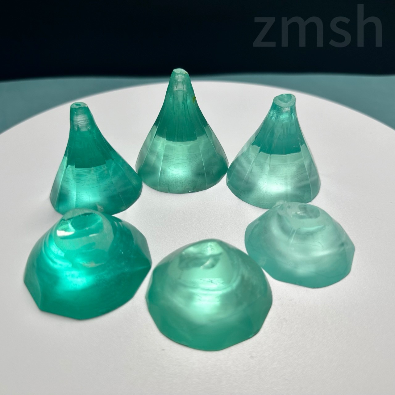 Synthetic Sapphire Al2O3 Ruby Gem Sapphire Gemstone Raw Material Jewelry Industry