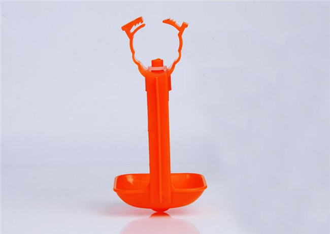 Nipple 30cm Poultry Water Drinkers 150ml Min Chicken Feeder Cups