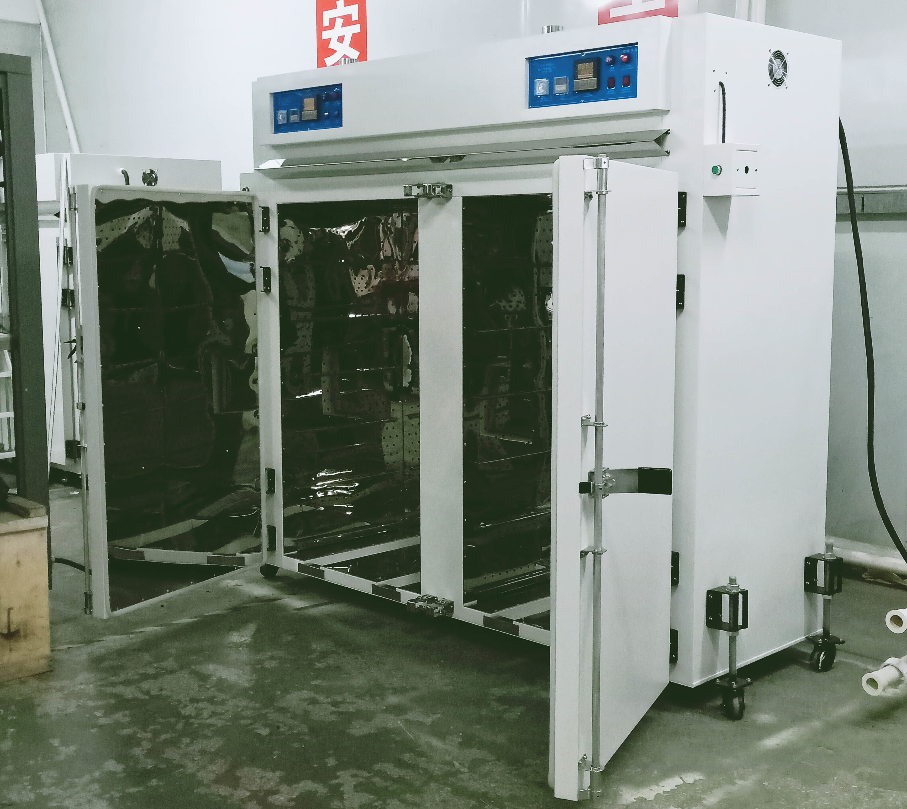 LIYI Separate Control Hot Air Circulation Drying Oven Double Explosion Proof Door