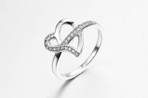 China Heart Shaped 925 Silver CZ Rings 2.38g CZ Eternity Wedding Band wholesale