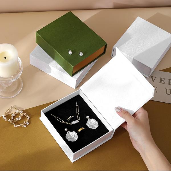 Environmentally Friendly Jewelry Flip Box Ring Necklace Bracelet Book Box Magnetic Jewelry Storage Jewelry Box