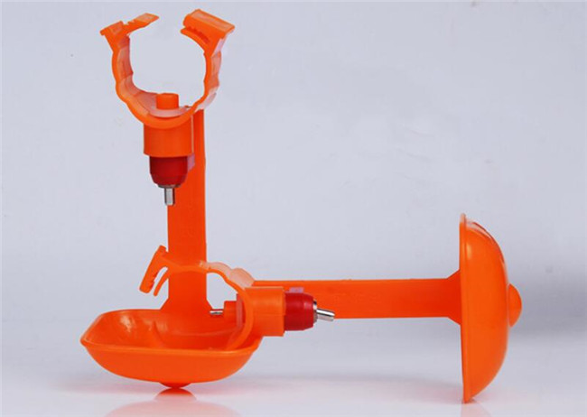Nipple 30cm Poultry Water Drinkers 150ml Min Chicken Feeder Cups