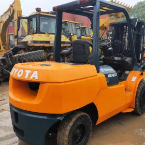 China Secondhand FD50 Toyota Diesel Forklift Dealer 5 Ton wholesale