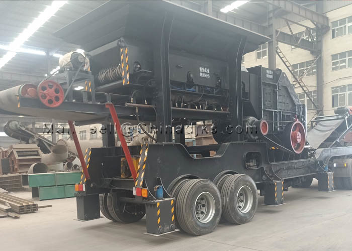 400X1430mm 500mm Stone Crusher Plants 180TPH Mobile Crushing Station