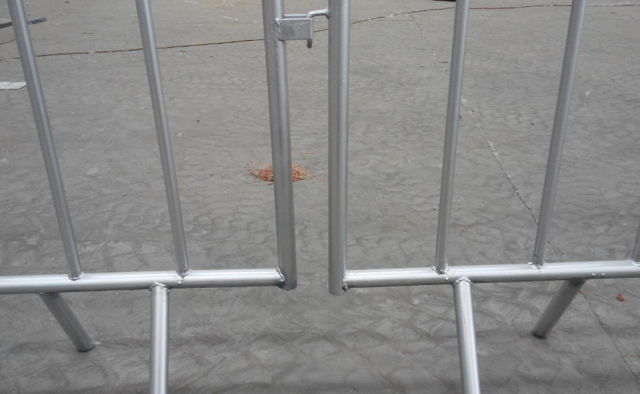 High Quality Galvanized Welded Mesh Temporary Fence Crowd Control Barriers