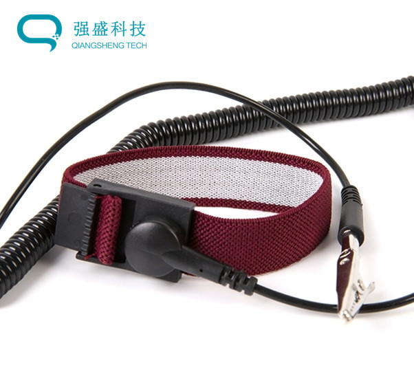 Rose Red ESD Wrist Straps Used For Grounding in lab