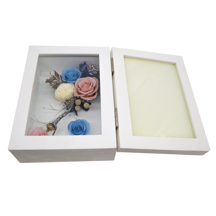 Customized Color Dried Flowers In Photo Frame For Various Occasion