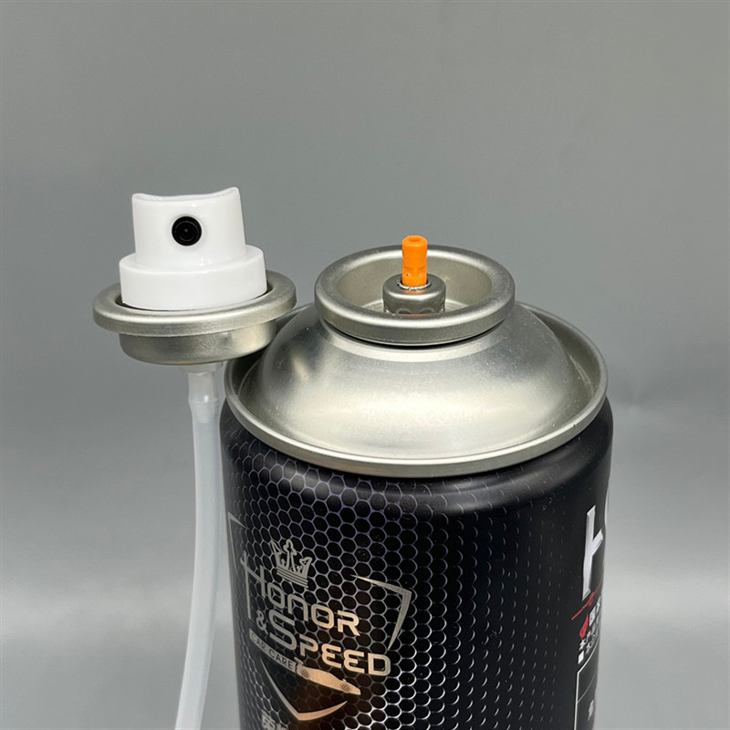 Compact WD-40 Lubricant Valve for Automotive Maintenance with Quick-Connect Fittings