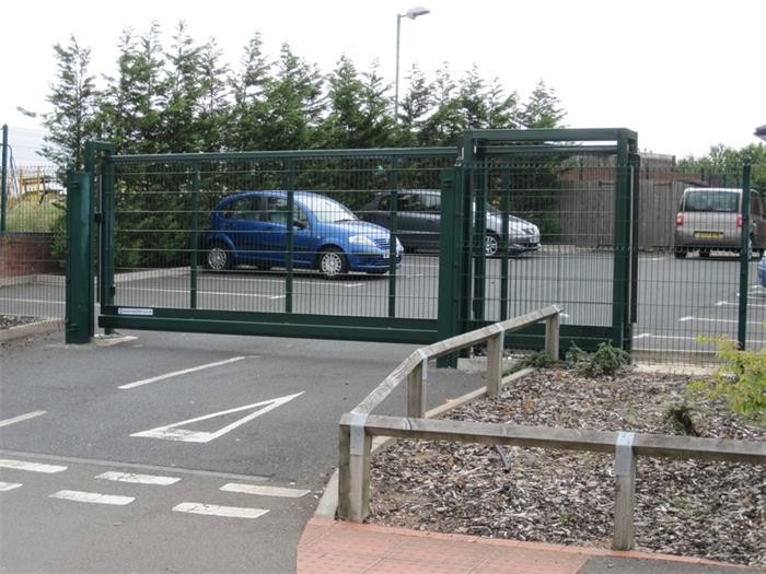Hot Dipped Galvanized Wrought Iron Fence Gate , Wrought Iron Security Fence