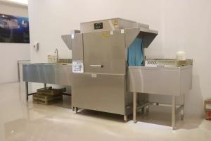 China Automatic Conveyor Commercial Dishwasher Machine Freestanding For Kitchen wholesale