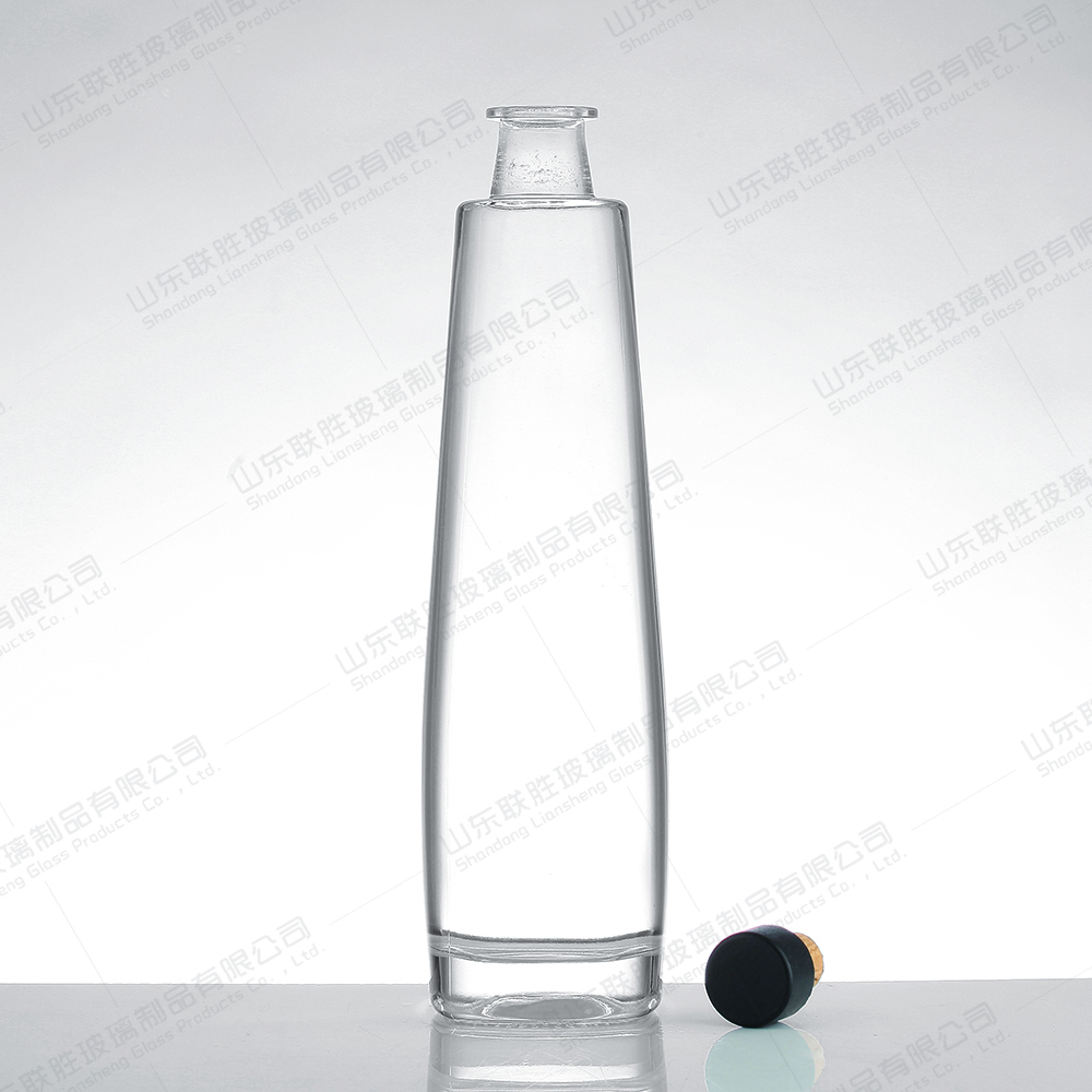 700ML Clear Glass Bottle with Different Color OEM/ODM Acceptable Collar Material Glass