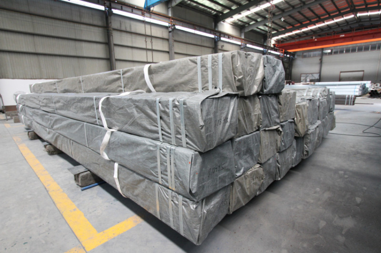 Square Welding Galvanised Steel Profiles , 40x40mm Hot Rolled Profile