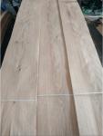 KNOTTY OAK VENEER PIPPY OAK VENEER WITH RUSTIC TEXTURE