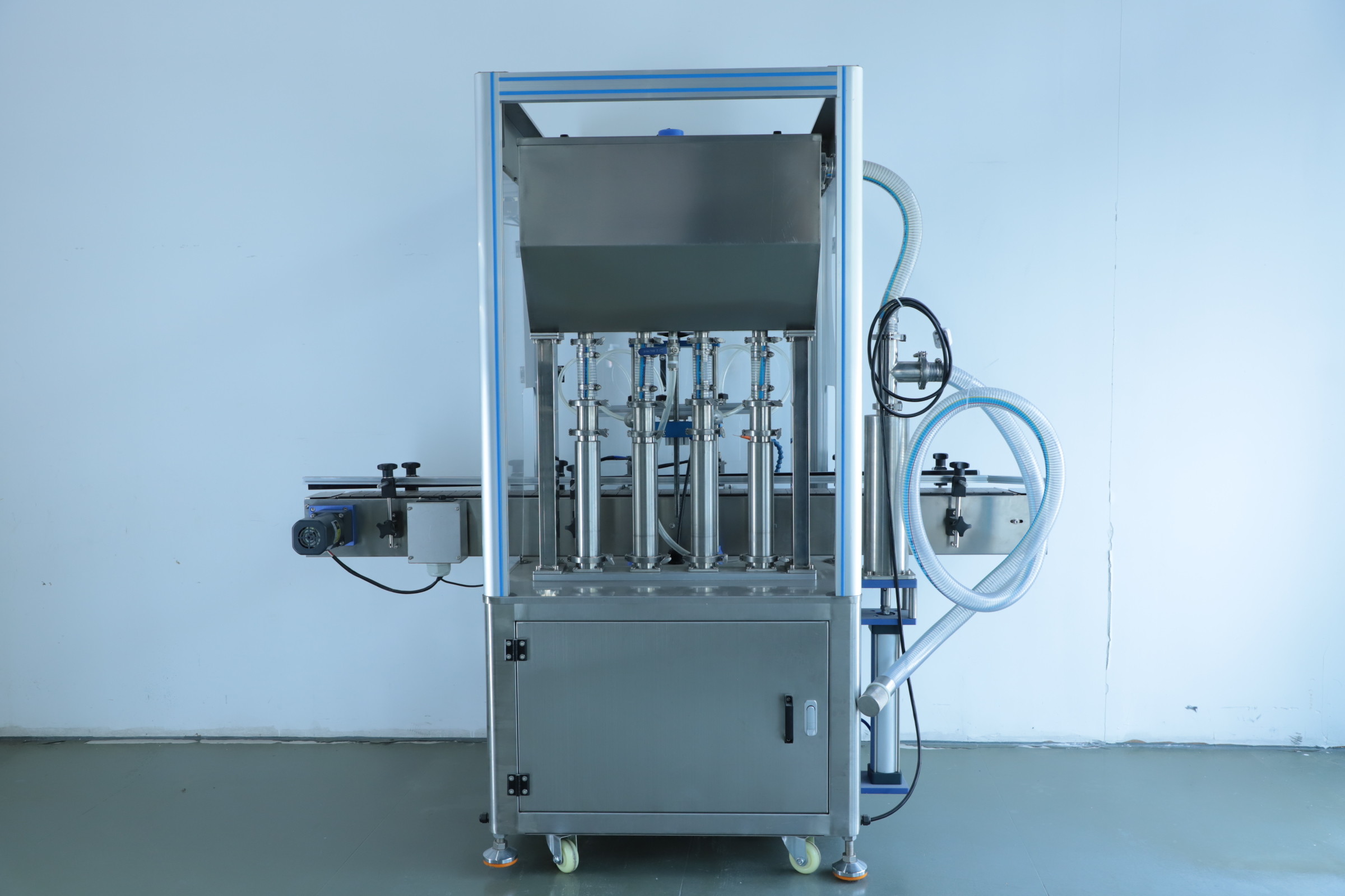 50-5000ML Automatic Bottle Filling Machine , SUS303 Carbonated Drink Bottling Machine