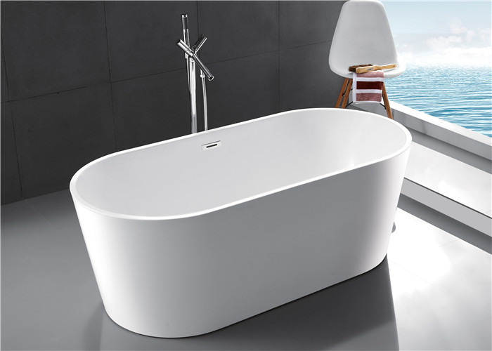 Luxury Central Drain Oval Freestanding Tub With Overflow 59''X29.5''X23.6''