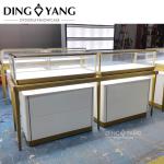 Curved Corners Jewellery Display Counter Showcase Modern Fashion Design